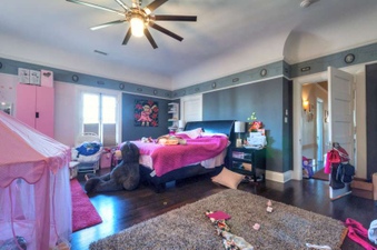 Enlarge photo 58