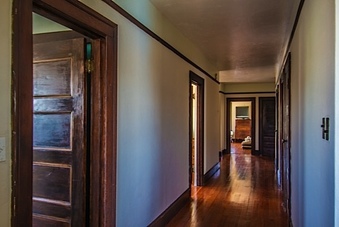 Enlarge photo 69