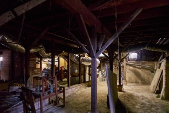 Enlarge photo 107