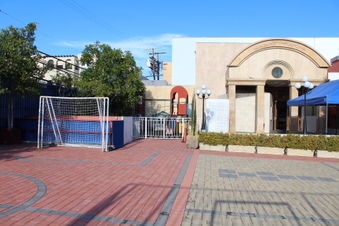 Enlarge photo 51