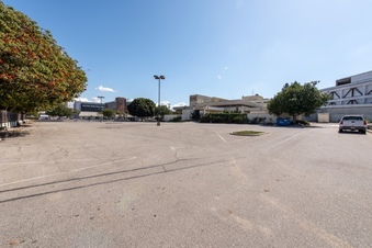Enlarge photo 82