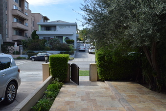 Enlarge photo 19