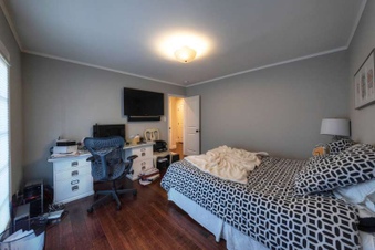 Enlarge photo 52