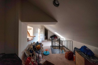 Enlarge photo 83