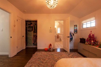 Enlarge photo 52