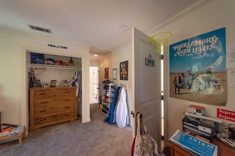 Enlarge photo 47
