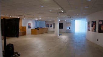 Enlarge photo 12