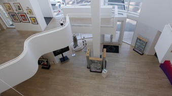 Enlarge photo 41