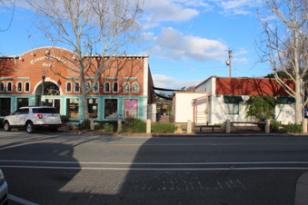 Enlarge photo 77