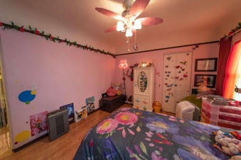 Enlarge photo 49