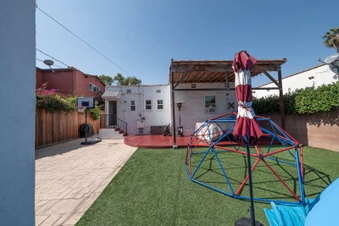 Enlarge photo 54
