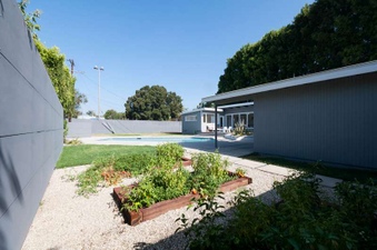 Enlarge photo 37