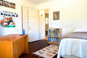 Enlarge photo 52