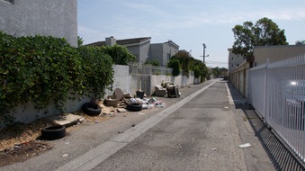 Alley 8