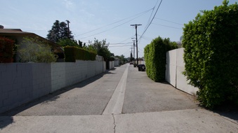 T Shaped Alley