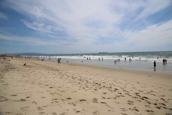 Dockweiler Beach