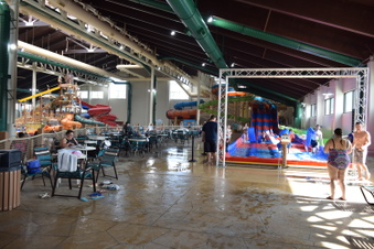Enlarge photo 33