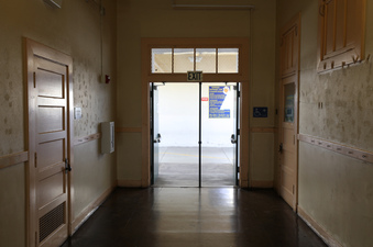 Enlarge photo 23
