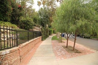 Enlarge photo 23