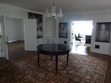Enlarge photo 56