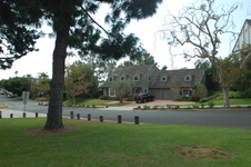 2885 Club Dr.
