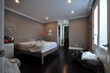 Enlarge photo 48