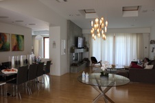 Enlarge photo 17