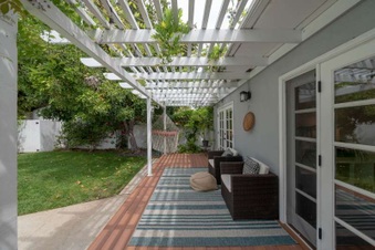 Enlarge photo 46