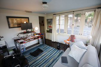 Enlarge photo 29