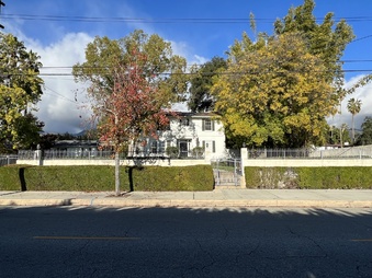 835 E Woodbury Ave - Altadena