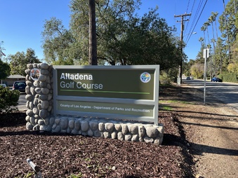 Altadena Golf Course Parking Lot