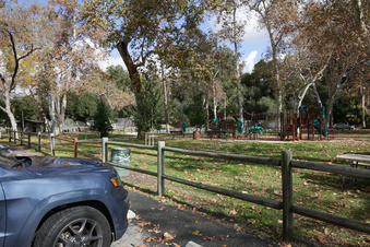 Enlarge photo 33