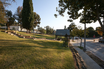 Enlarge photo 11