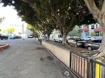Enlarge photo 11