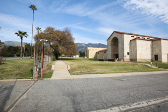 Enlarge photo 19