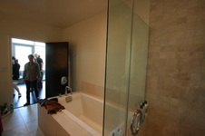 Enlarge photo 44
