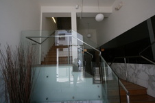 Enlarge photo 2