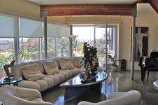 Enlarge photo 1