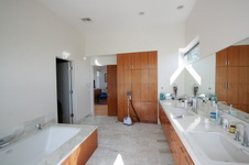 Enlarge photo 48