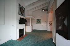 Enlarge photo 68
