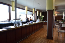 Enlarge photo 12