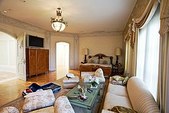 Enlarge photo 51