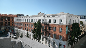 Enlarge photo 17