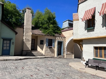 Enlarge photo 25
