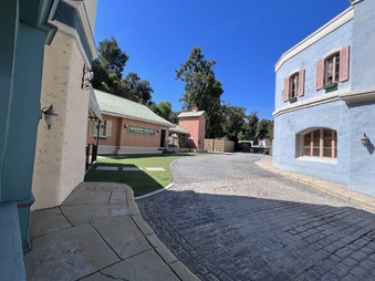 Enlarge photo 15