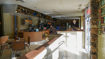Enlarge photo 13