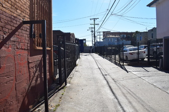 Enlarge photo 21