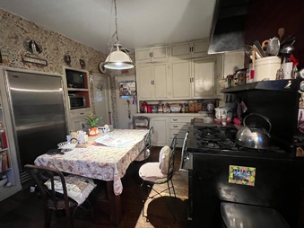 Enlarge photo 49