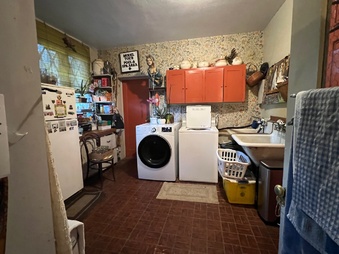 Enlarge photo 47
