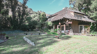 Enlarge photo 18